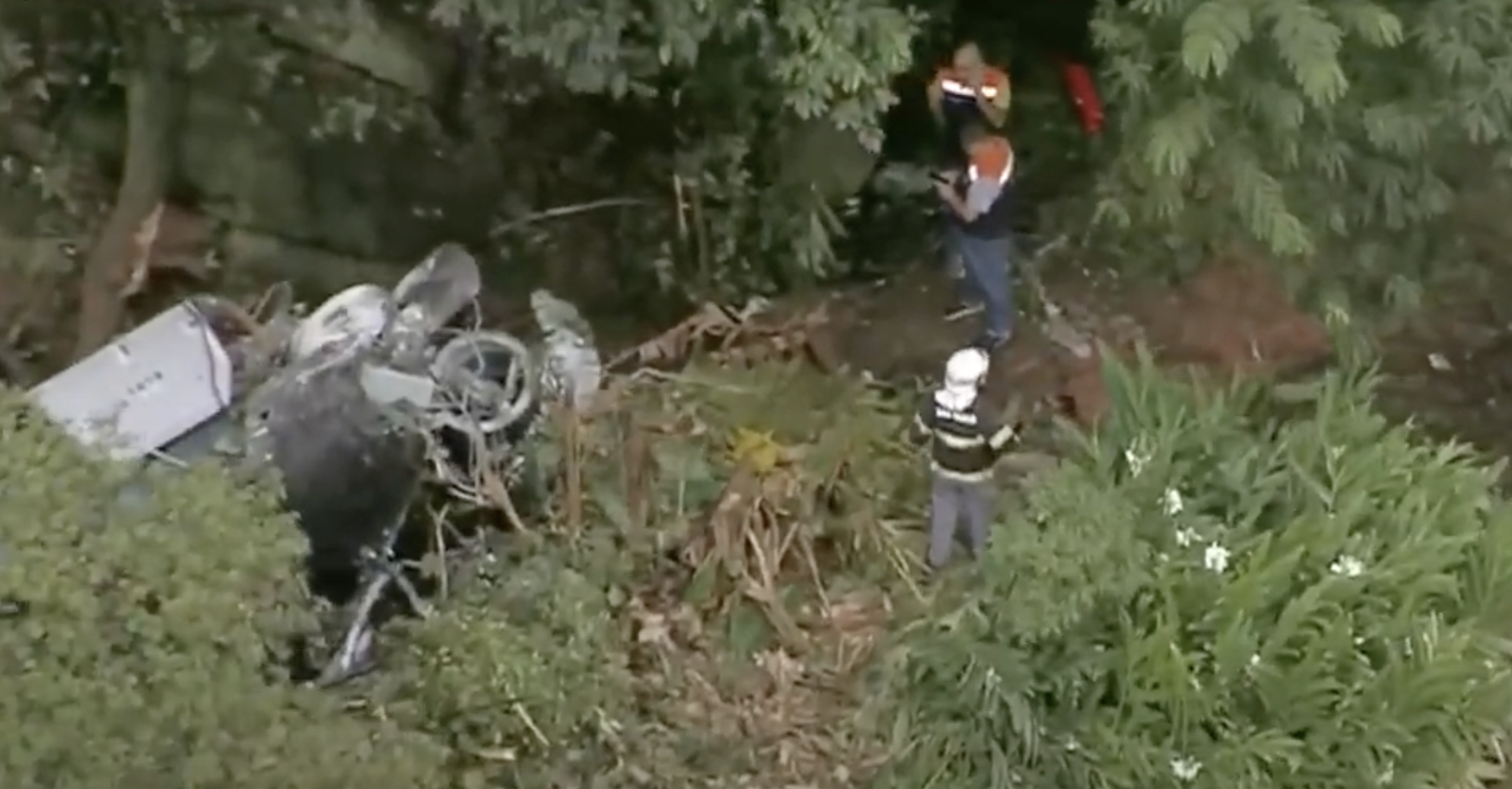 Helicóptero cai em Barueri com sete passageiros