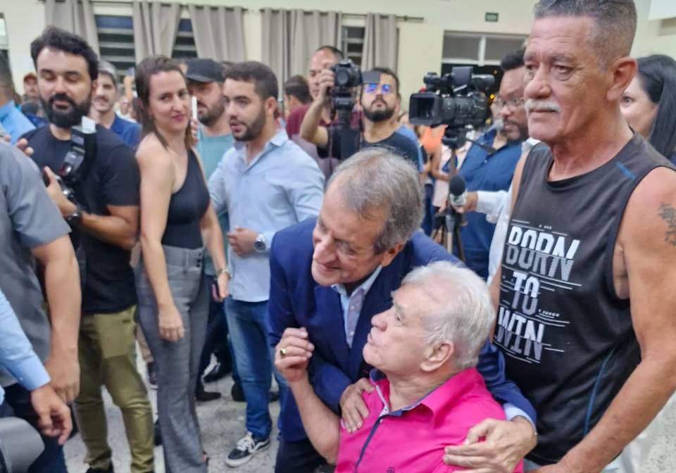 Valdemar desconversa sobre Mara: 'Temos uma reunião amanhã'