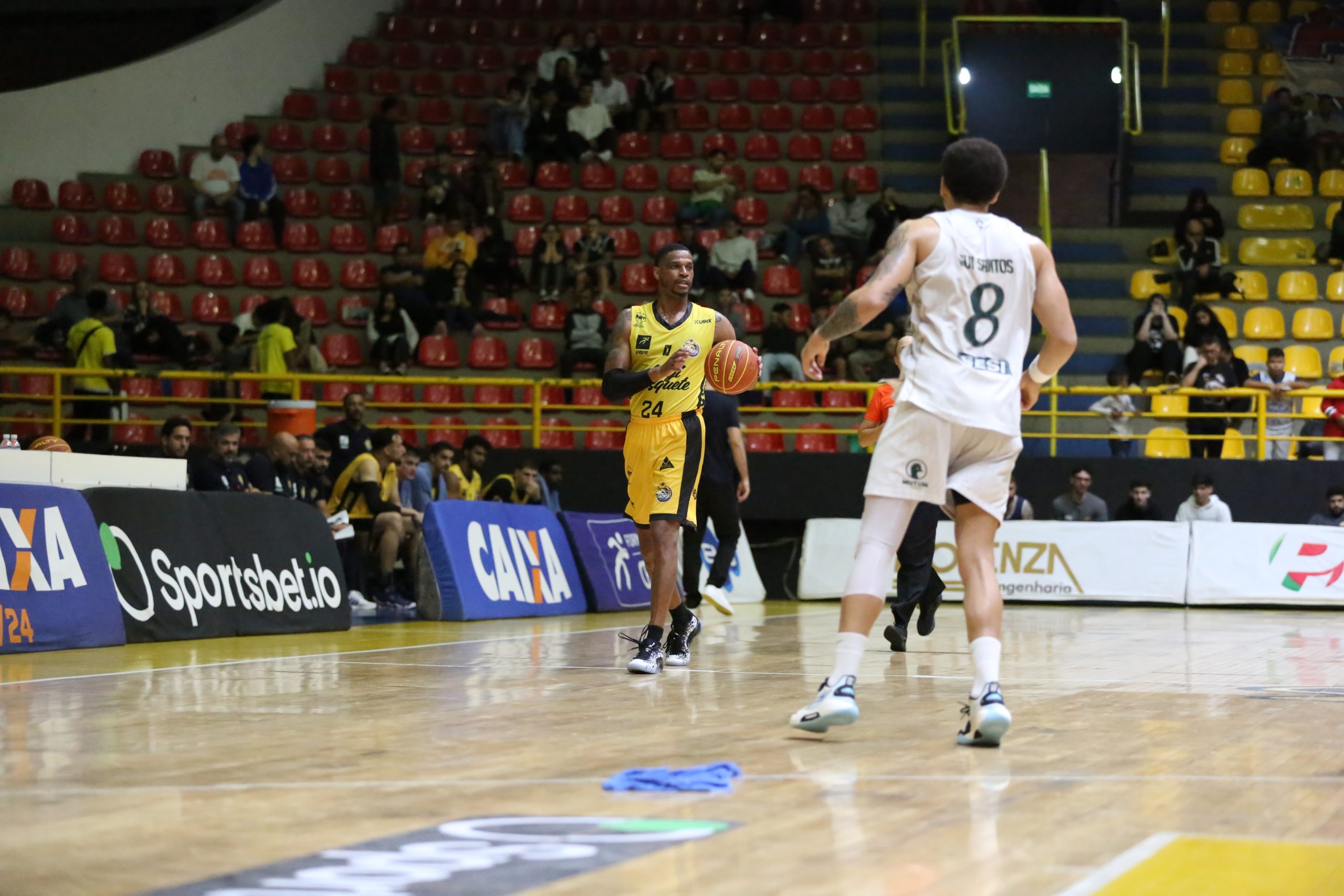 Mogi Basquete vence Cerrado e se aproxima de vaga para os playoffs