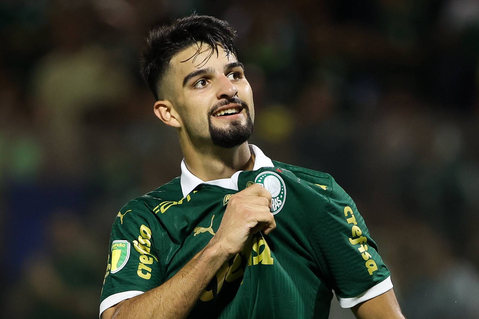 Flaco faz três, Palmeiras atropela a Ponte e vai à semifinal do Paulistão