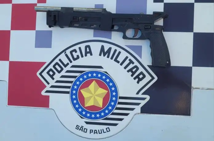 Motorista de aplicativo é alvo de tentativa de assalto em Suzano; suspeitos são presos