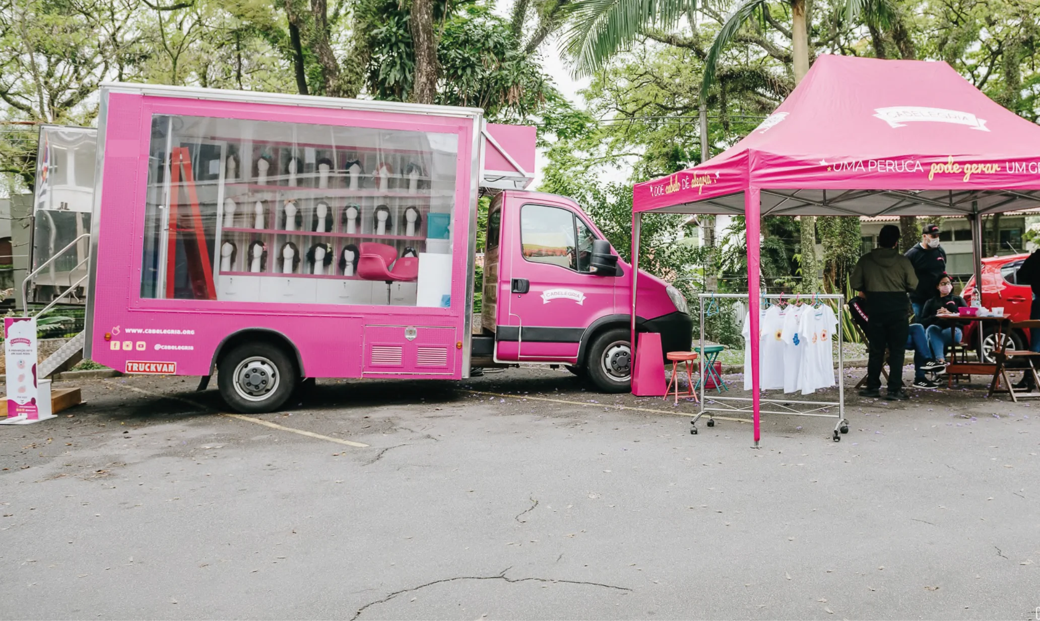 Niterra do Brasil participará de ação solidária de corte de cabelo, doação de perucas e recebimento de pacotes de absorventes