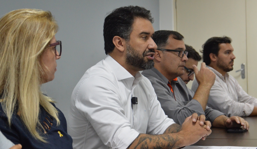 Caio Cunha soma R$ 35 mil em multas por propaganda eleitoral antecipada