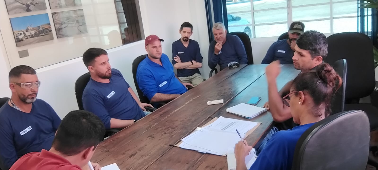 Responsabilidade e segurança dos colaboradores no processo de mineração da Embu S.A.