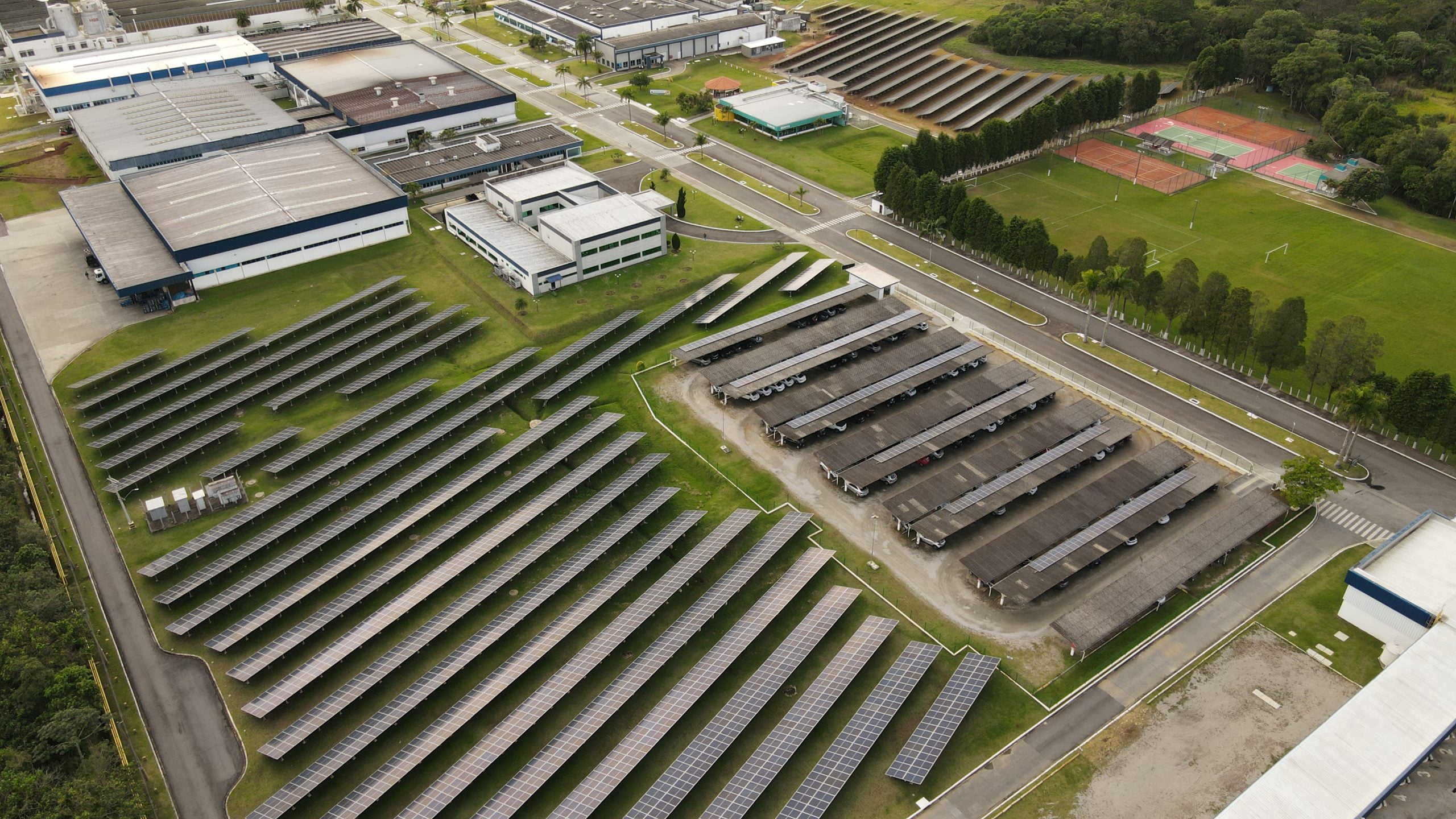 Niterra do Brasil investe cerca de 12 milhões em energia renovável