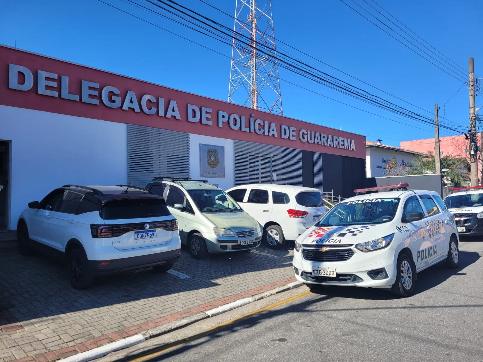 Homem com mandado de prisão em aberto é preso durante blitz em Guararema