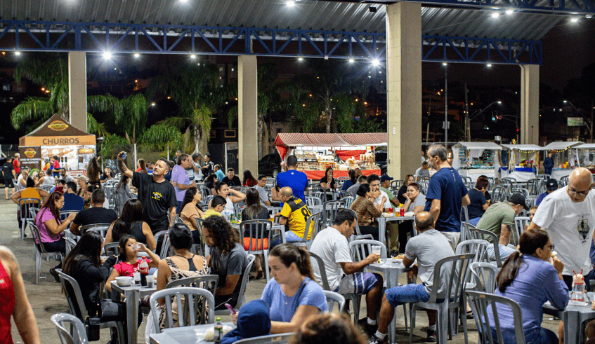Feira Noturna de Braz Cubas terá concurso de fantasia para crianças nesta quinta-feira (31)