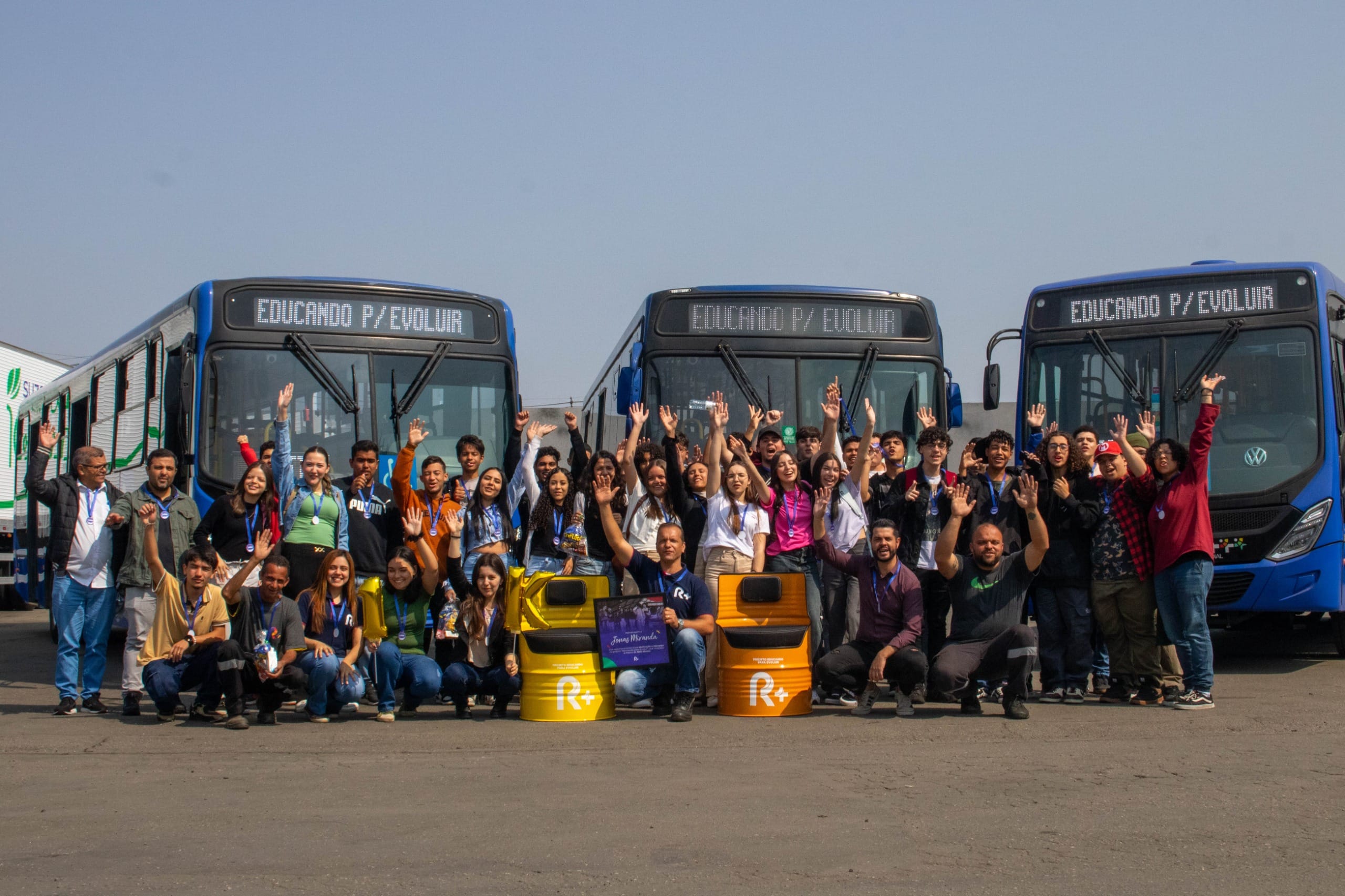 Radial Transportes atinge a marca de mil alunos atendidos no projeto 'Educando para Evoluir'