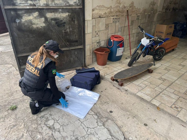 PF desmantela laboratório para produção de drogas K, em Mogi das Cruzes