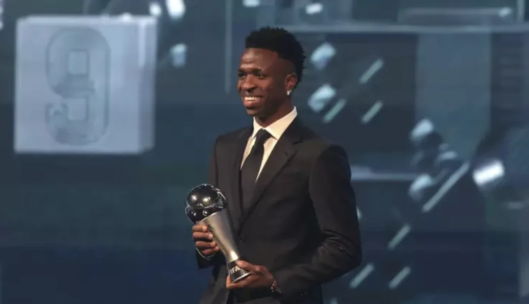Vini Jr. desbanca Rodri e é eleito o melhor jogador do mundo pela FIFA