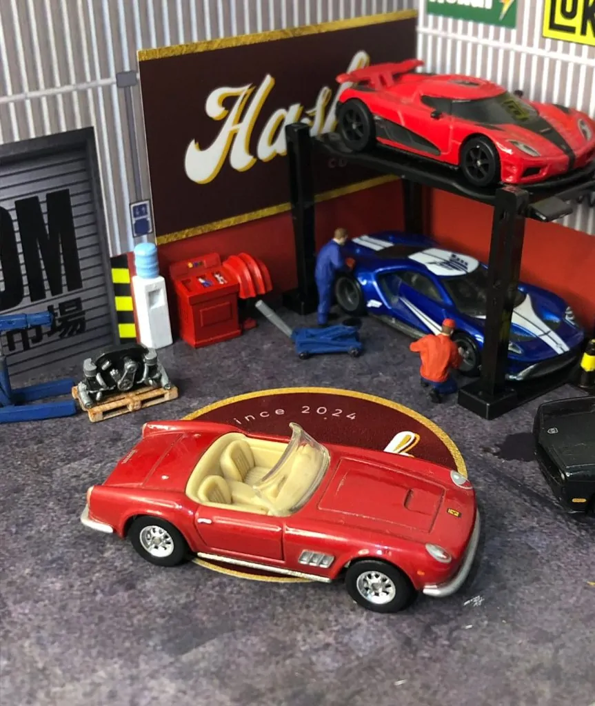 Miniatura do veículo foi comercializada por R$ 400, pela Hash Collections | Lucas Lanzotti.