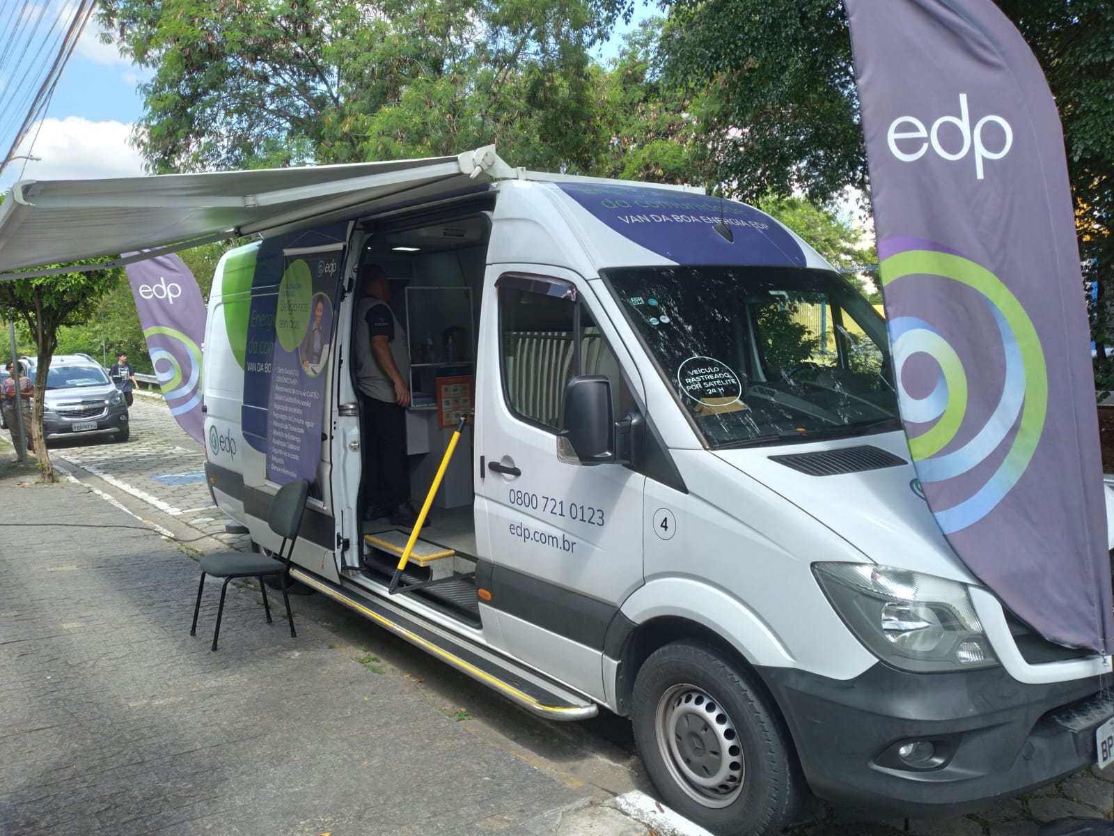 Vans da Boa Energia da EDP levam serviços a três cidades do Alto Tietê