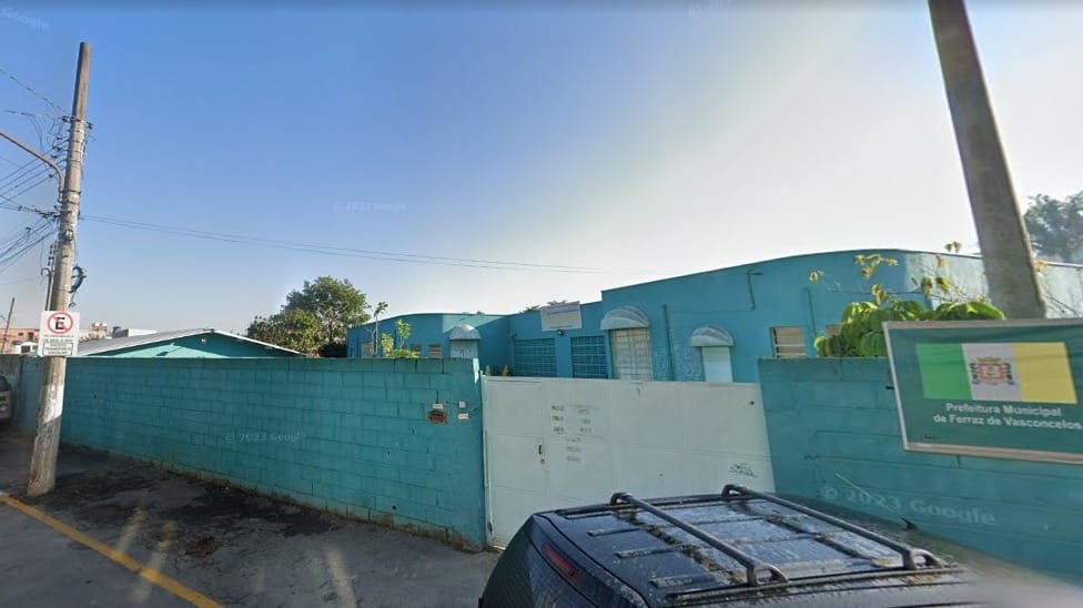 Incêndio atinge casa de zelador em Ferraz de Vasconcelos