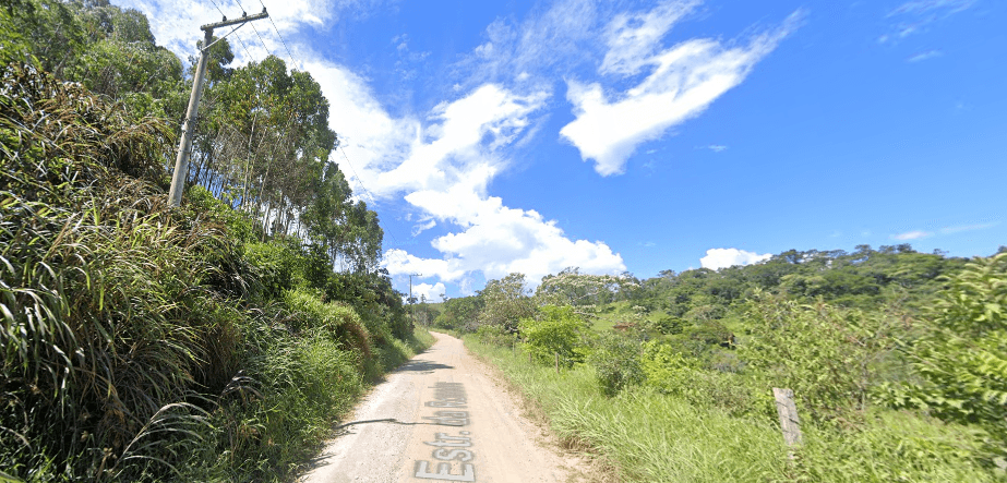 Estrada da Roseira e da Barra, em Salesópolis, são liberadas após deslizamento