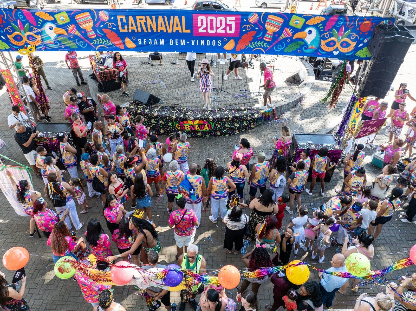 Carnaval de Itaquaquecetuba reúne 1,5 mil pessoas