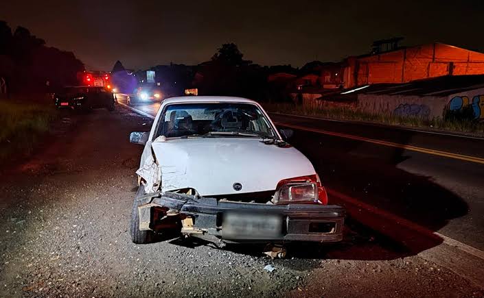 Motorista embriagado causa engavetamento em rodovia de Suzano e deixa dois feridos