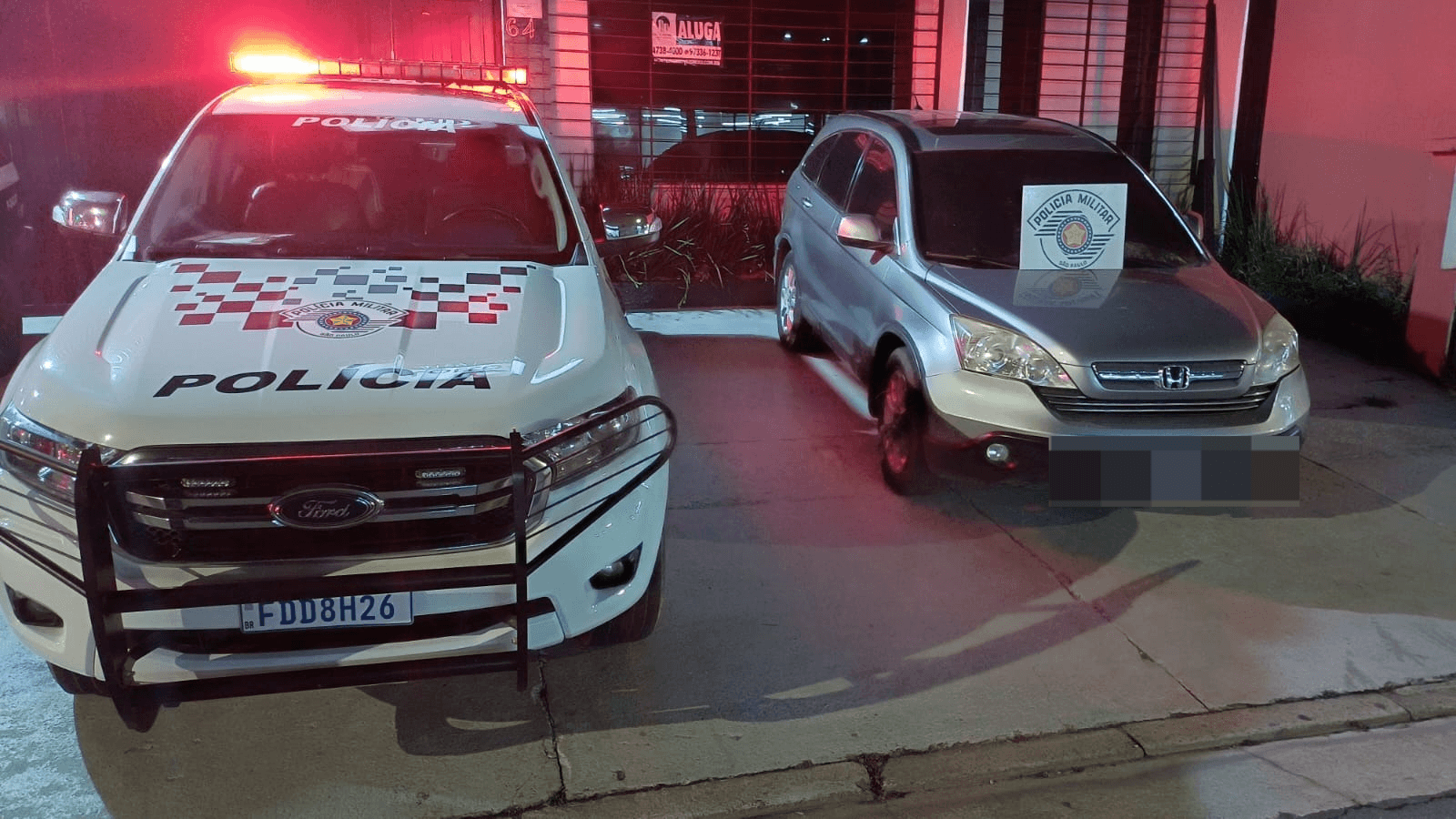 Carro roubado é encontrado em garagem e recuperado pela PM em Mogi