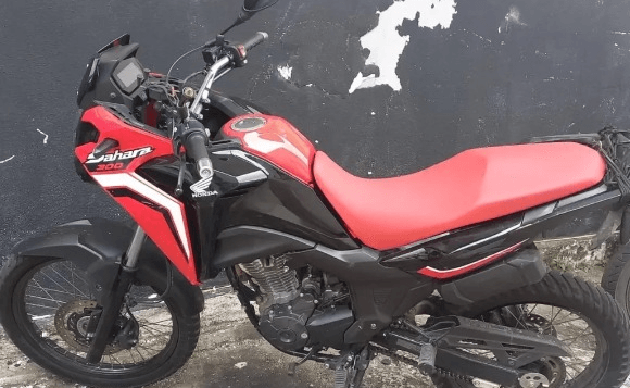 Procurado por latrocínio é preso em Itaquaquecetuba com moto roubada