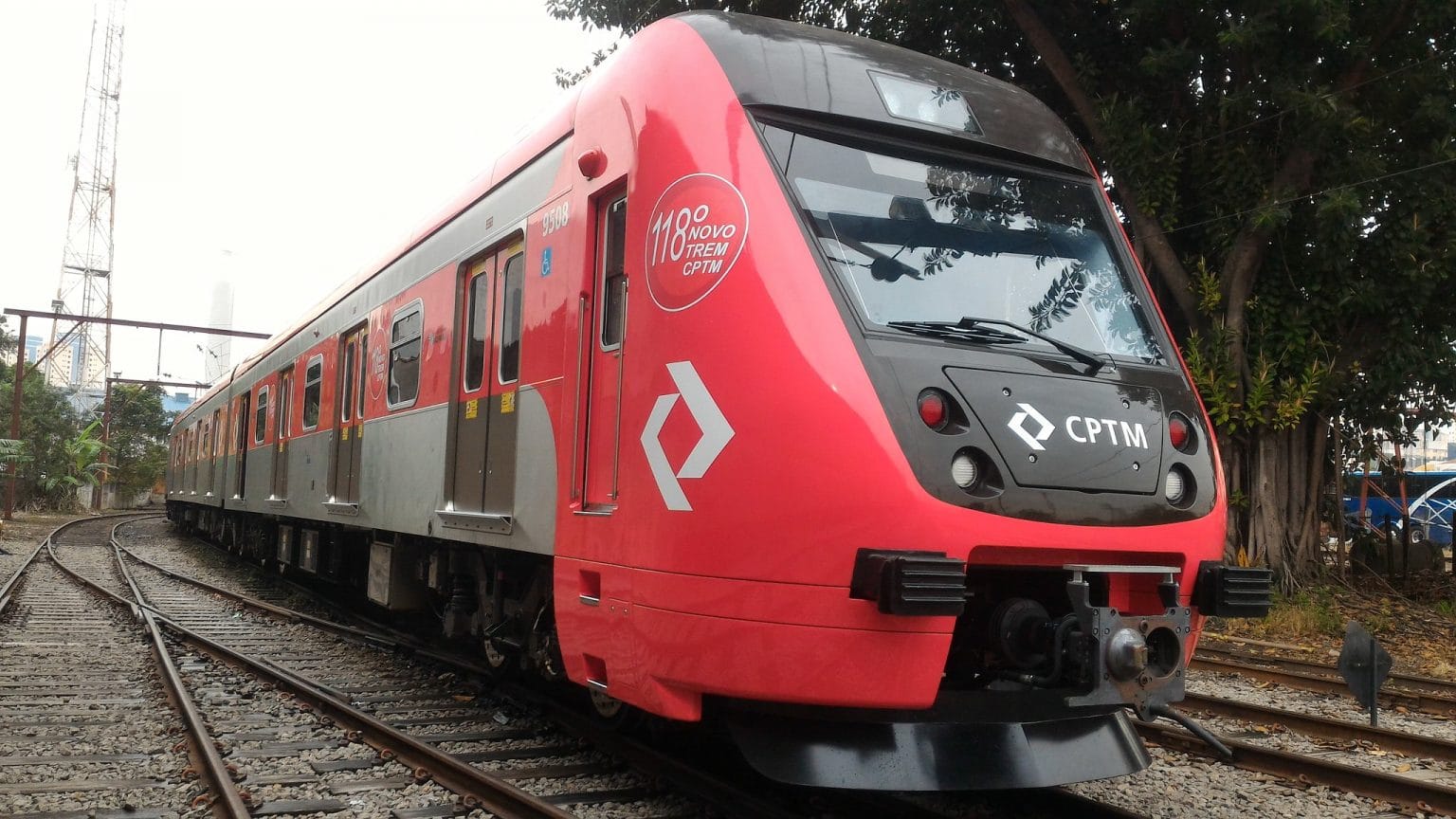 Linha 11-Coral deverá ter viagens mais demoradas por conta de obras na ponte em Suzano