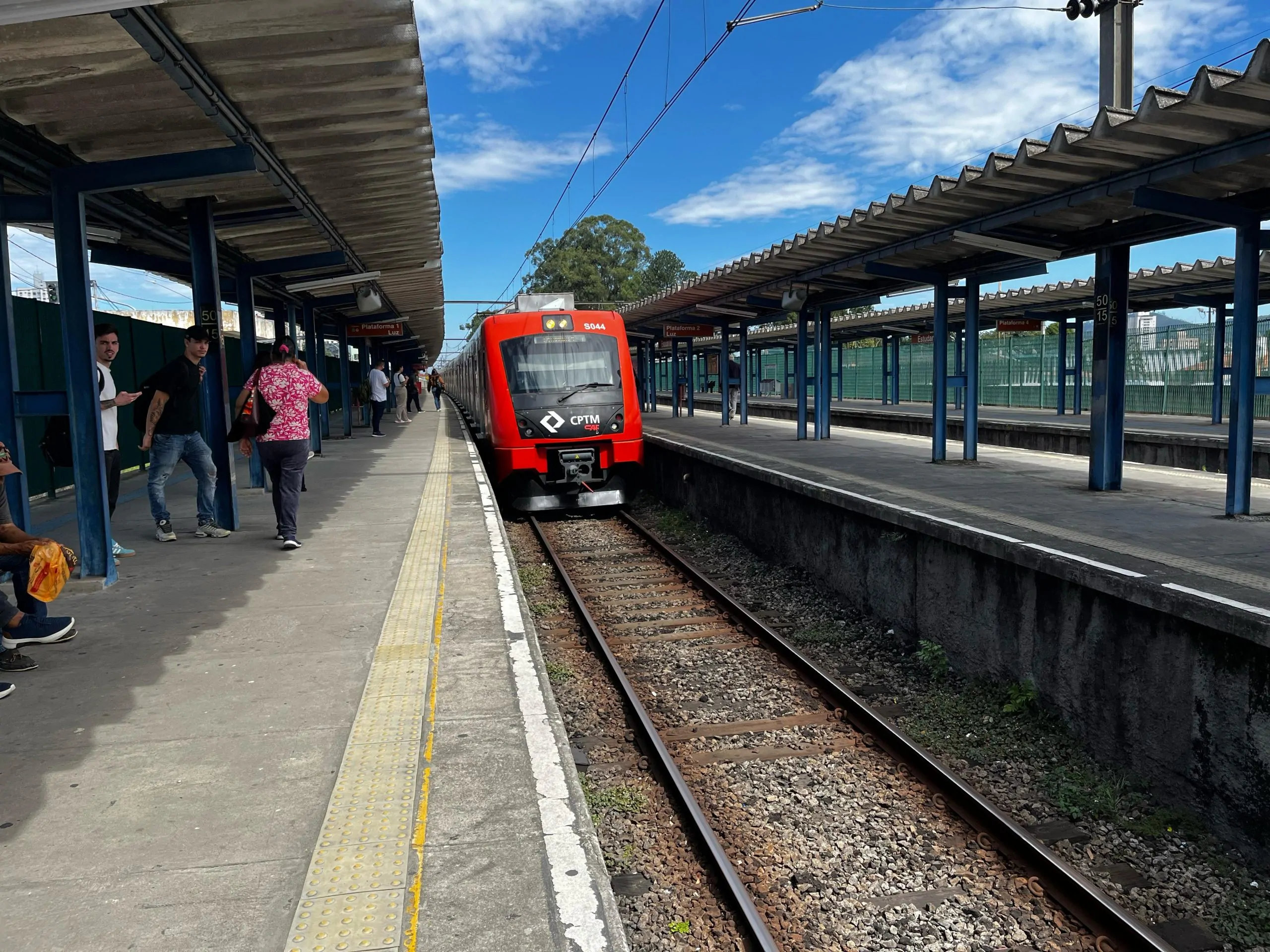 Câmara de Mogi das Cruzes aprova apelo por reforma de estações da CPTM