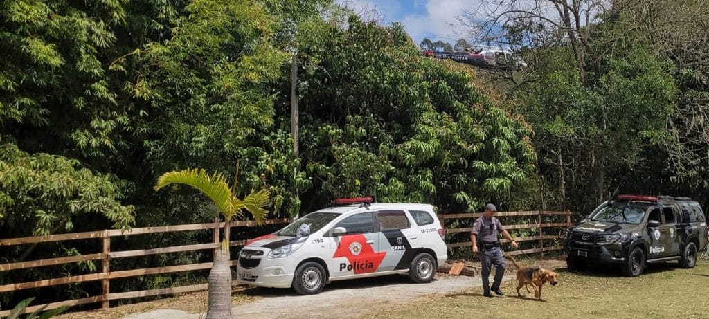 O corpo da vítima foi encontrado na estrada Bracaia, localizada em uma área de mata em Salesópolis | Foto: divulgação