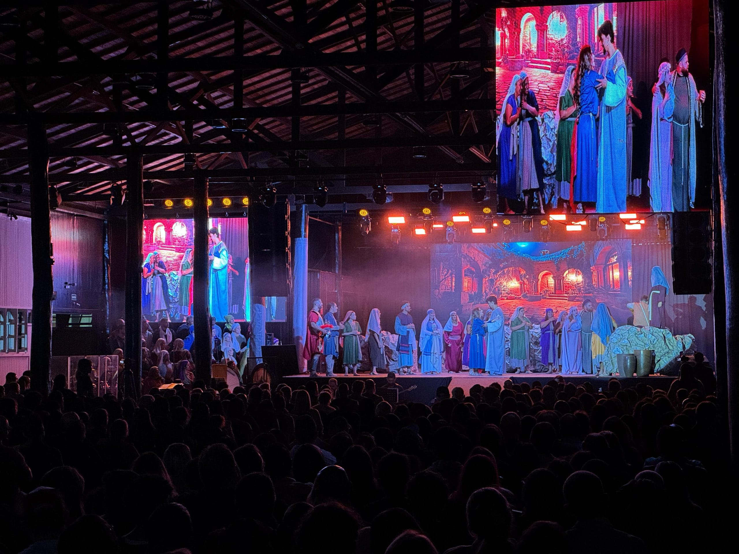 Local da antiga Vacaloca em Mogi agora é igreja evangélica e sedia musical gospel