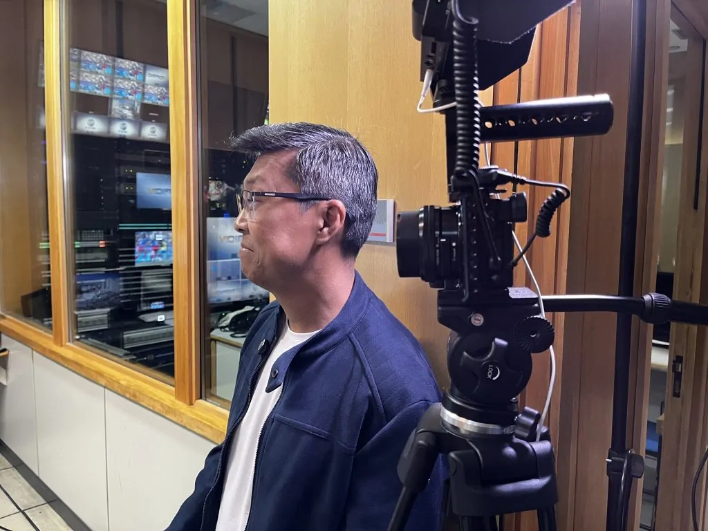 William Tanida é o repórter responsável pelo Especial de 25 anos da TV | Vitor Gianluca.