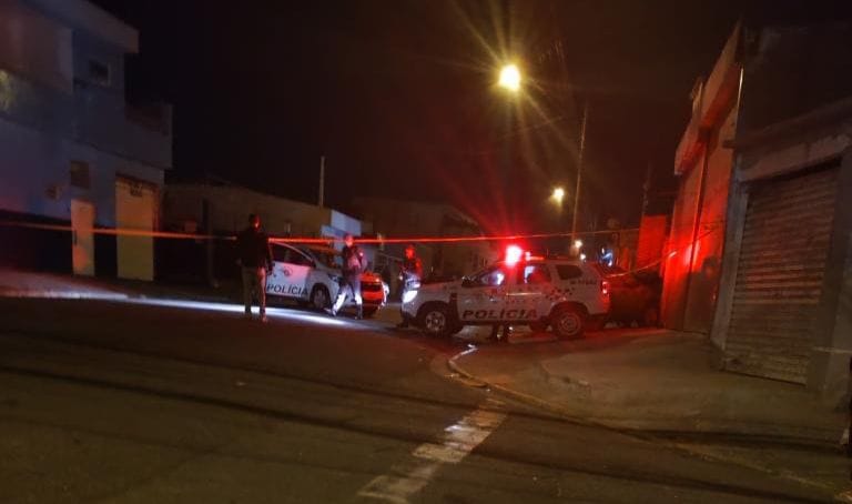 Homem é morto a tiros em Mogi e suspeito vai preso após confessar o crime