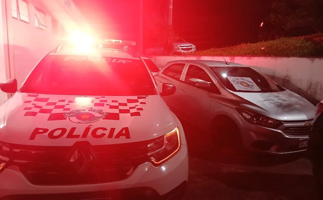 Dupla é presa ao tentar negociar veículo adulterado em Salesópolis