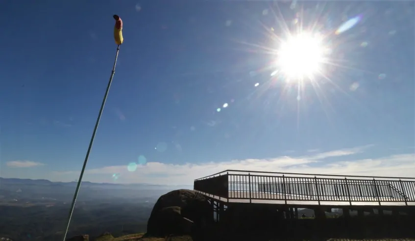 Deck do Pico do Urubu será isolado para reforma e ficará fechado por pelo menos quatro meses