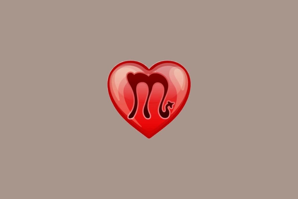 Ilustração do signo de Escorpião, em fundo amarronzado, com um coração vermelho ao centro contendo um “M” com cauda curvada na ponta