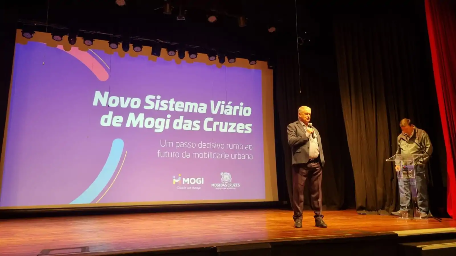 Mogi lança novo plano viário e fala em solução para a rotatória do Habib's