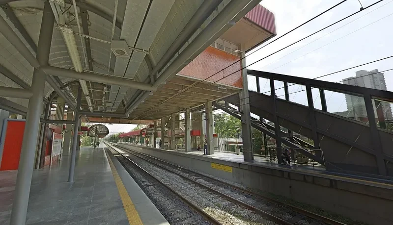 Homem saca faca e causa tumulto em trem da Linha-11, em Poá; uma passageira se feriu