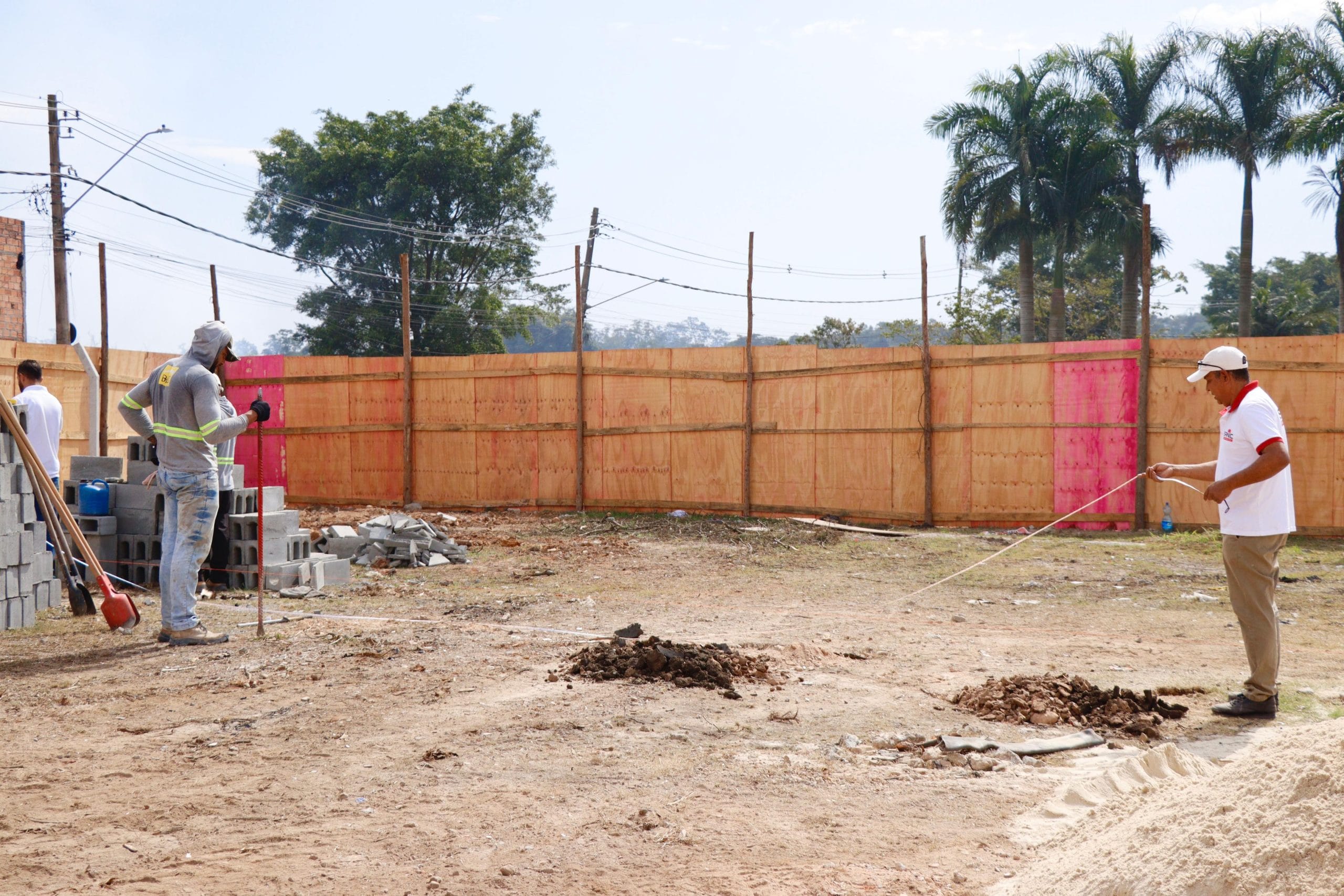 Suzano oficializa início da obra do ecoponto no Miguel Badra