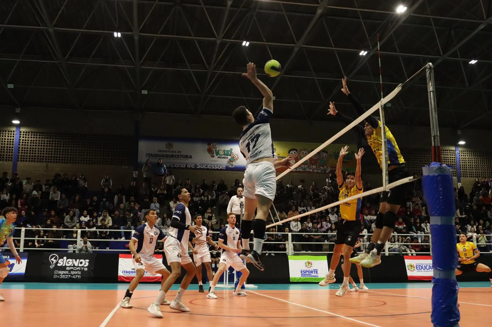 Ingressos para jogo do Itaquá Vôlei Mania podem ser trocados por garrafa PET