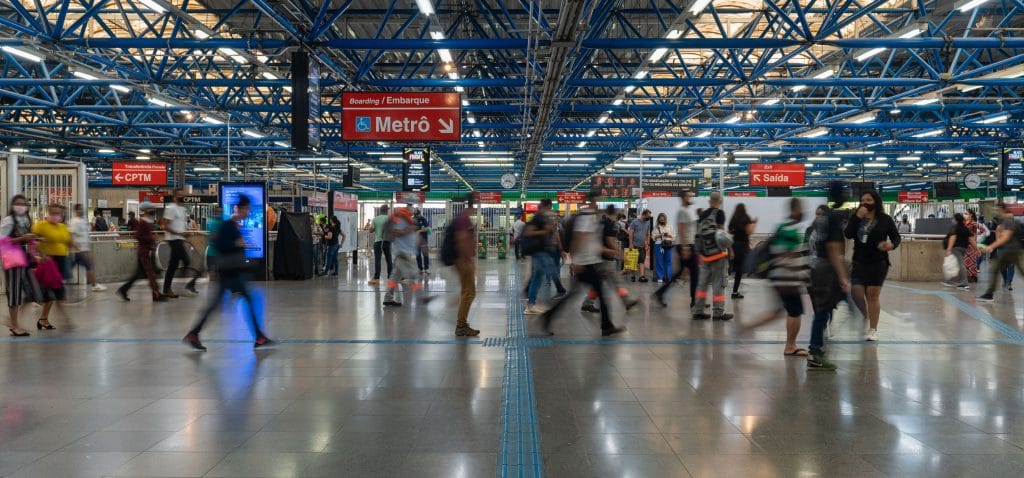 Linha 11-Coral vai funcionar 24h neste final de semana; entenda