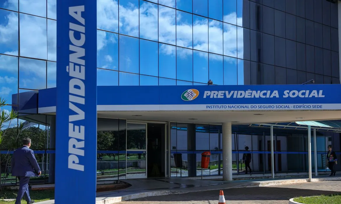 Acaba nesta sexta prazo para pedir devolução de descontos do INSS