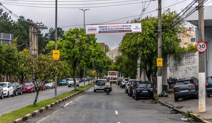 Obras do Corredor Nordeste alteram trânsito em avenida de César de Souza