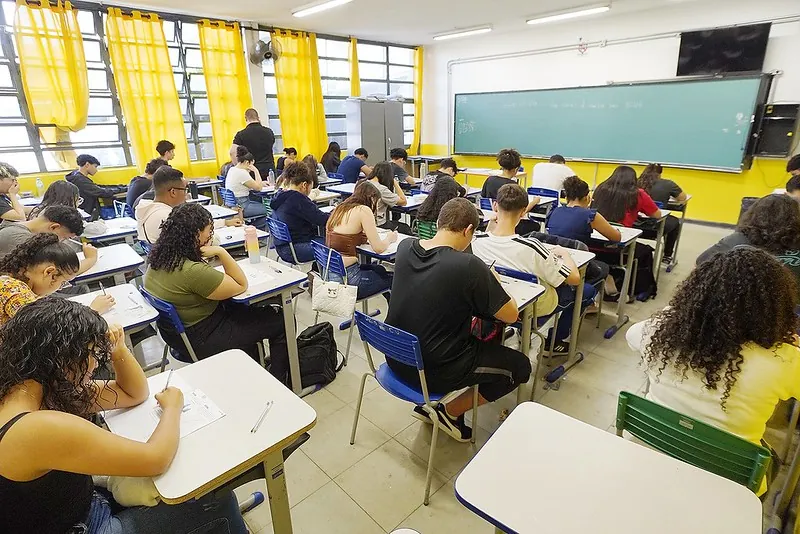 375 mil estudantes prestam Provão Paulista nesta terça e quarta; confira as próximas etapas