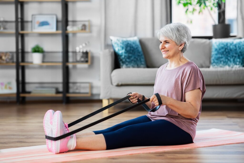 Pilates: 5 exercícios simples para fazer em casa
