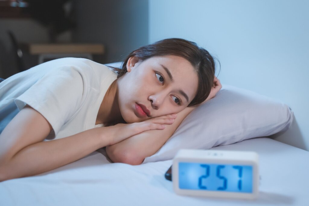 Descubra por que dormir menos de 6 horas prejudica a saúde