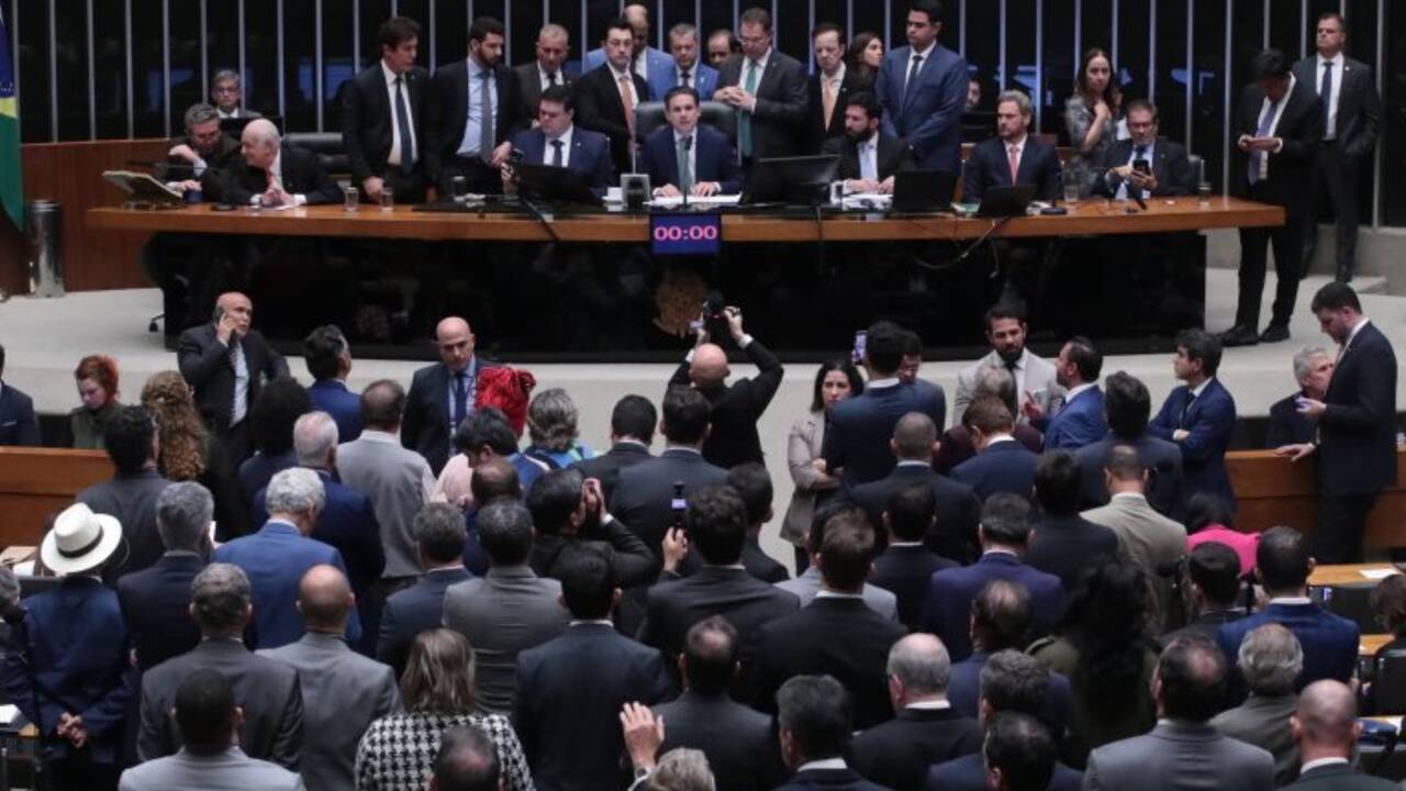 PL da Dosimetria, que reduz pena de Bolsonaro, é aprovado pela Câmara