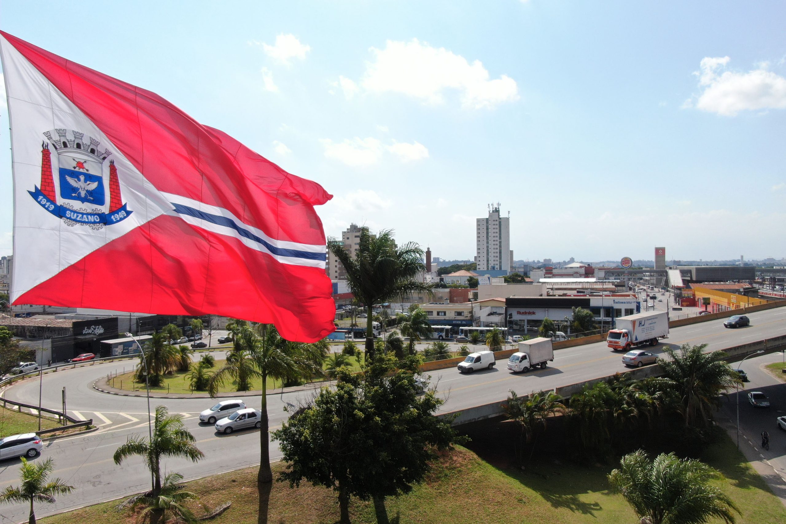 Veja o que abre e o que fecha em Suzano no feriado de Natal