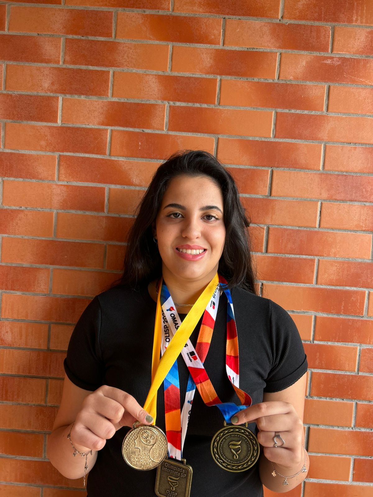 Jovem de Mogi das Cruzes conquista medalhas de ouro nas Olimpíadas de Matemática e Ciências