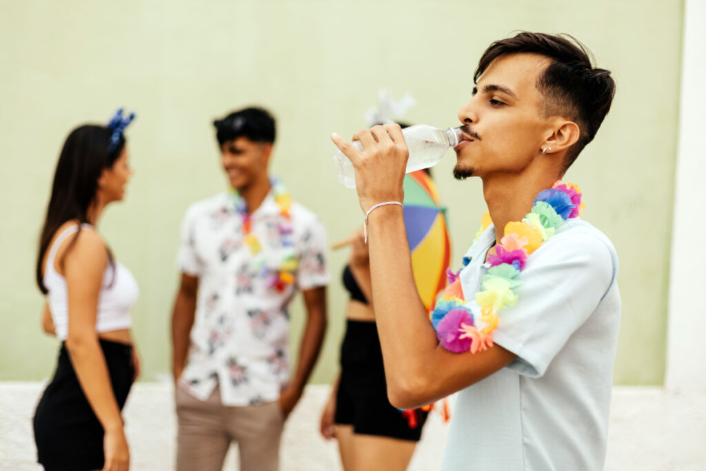 Carnaval e alergias: 7 dicas para proteger a pele e a respiração durante a folia