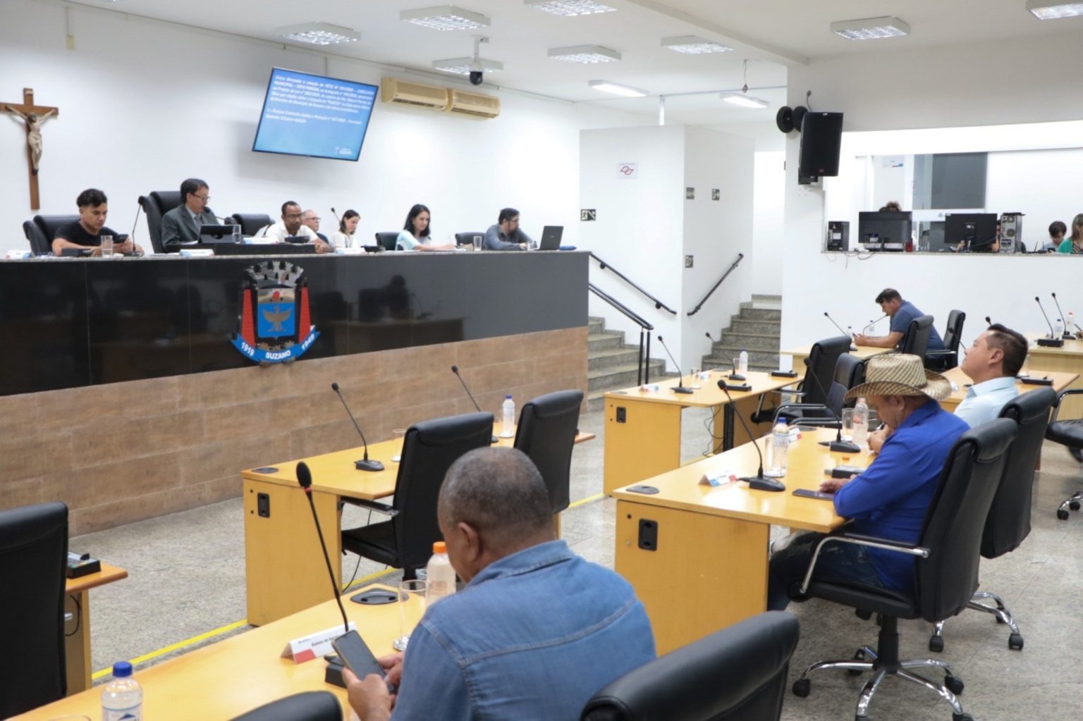 Câmara de Suzano aprova convocação da EDP para audiência pública