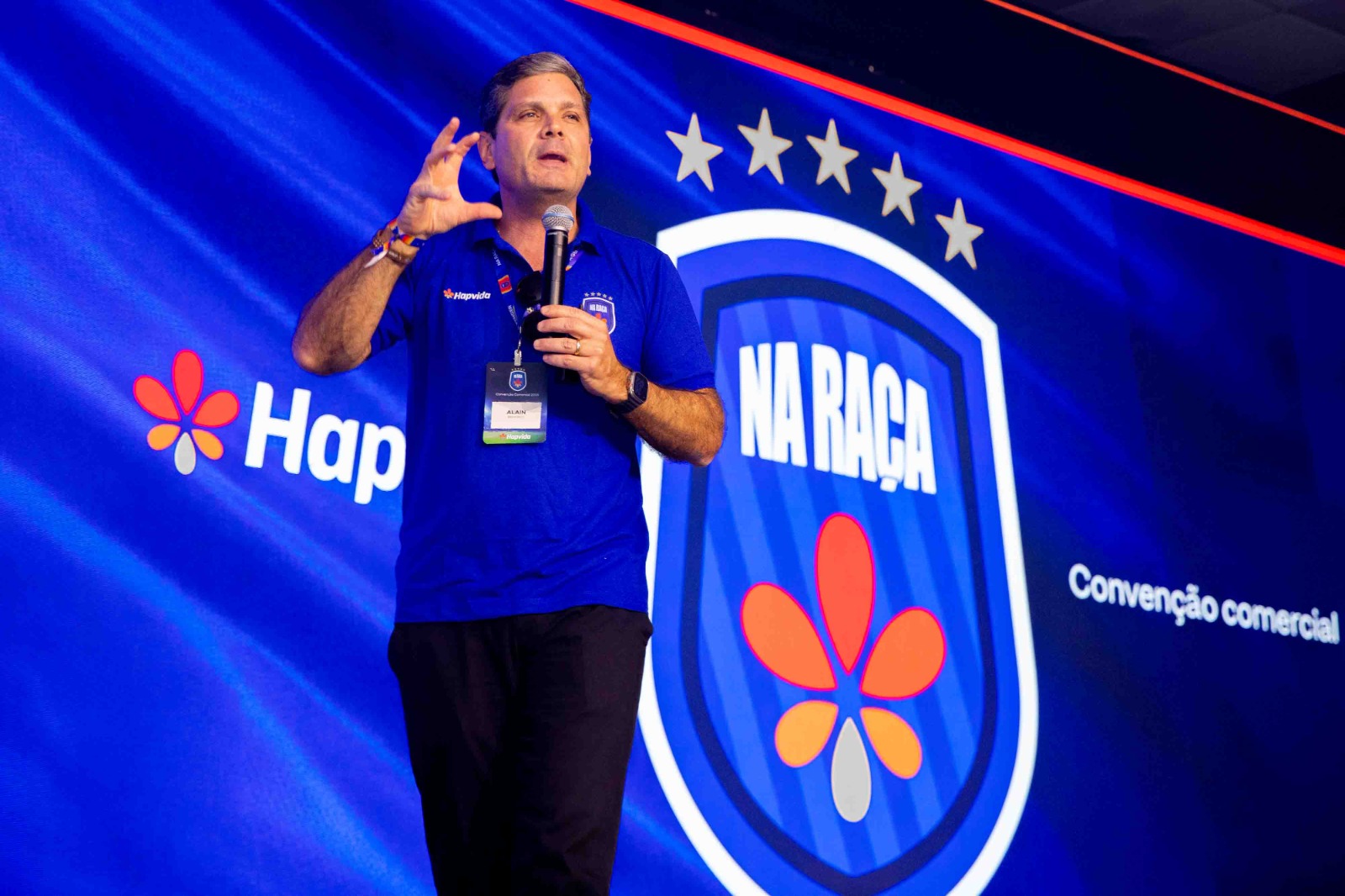 Hapvida mira liderança de crescimento no setor de saúde suplementar no Brasil