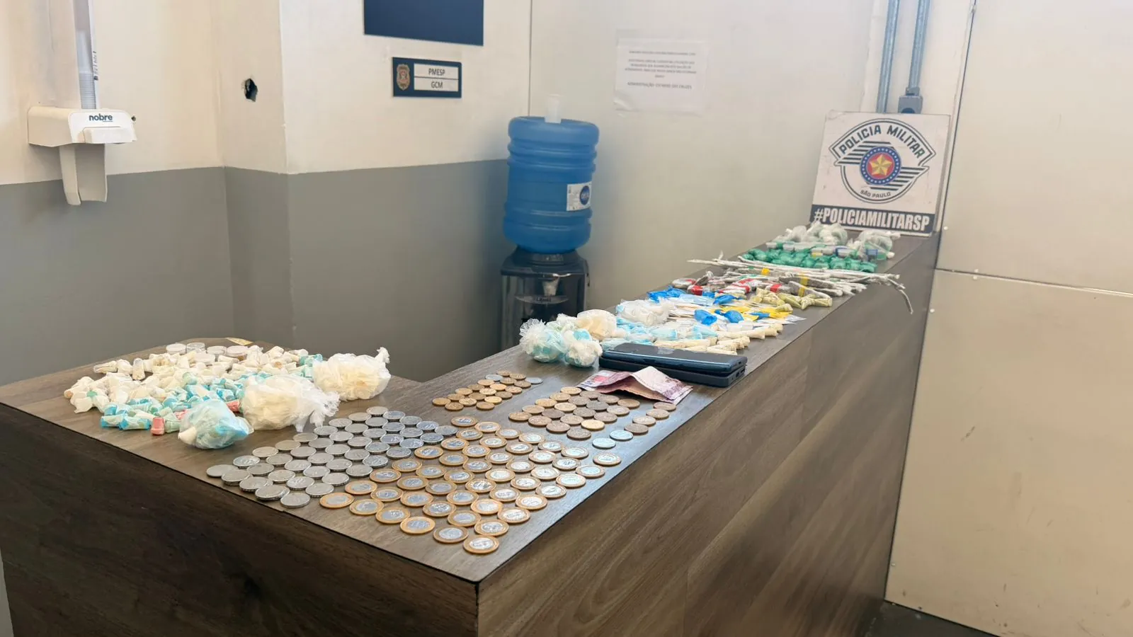 Adolescente é apreendido com mais de 1 kg de drogas em Mogi das Cruzes