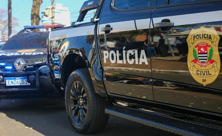 Operação contra o crime organizado apreende dois carros-fortes e armas em Arujá
