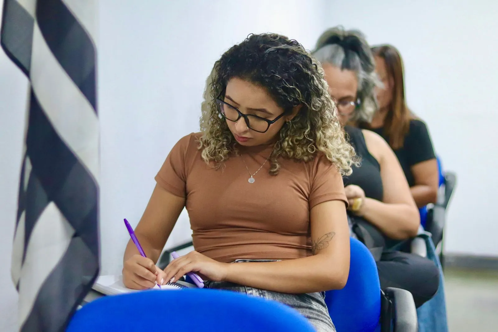 Condemat+ e Senac abrem 25 vagas para curso gratuito de inglês básico